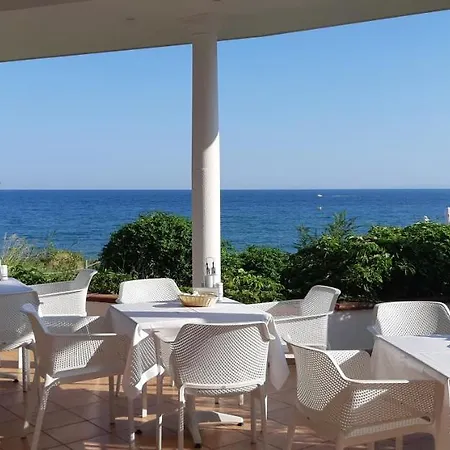 Хотел Sineva 4*