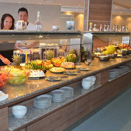 Sineva Hotel 4*