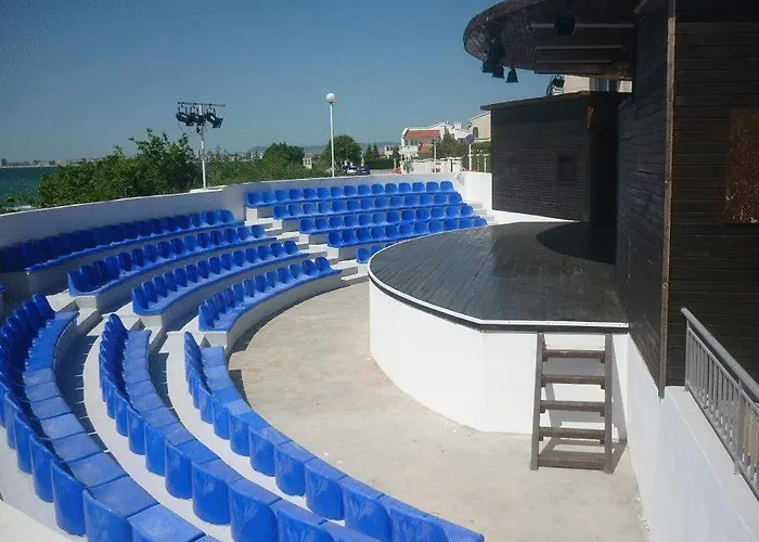 Sineva מלון סבטי ולאס