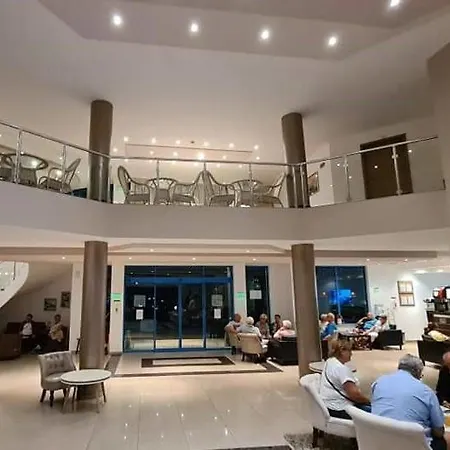 Отель Sineva 4*