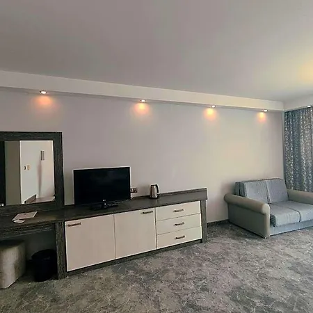 فندق Sineva 4*